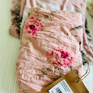 Magnolia Pearl Love Co. - Bandana Floral scarf  NWT